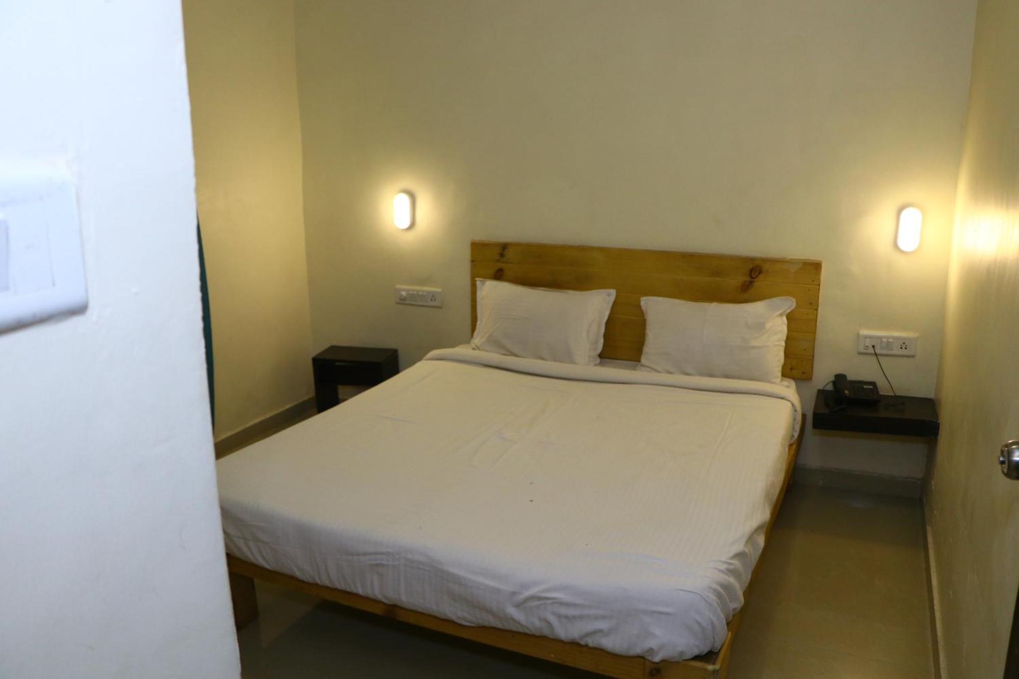 Neuaura Stays Mahabaleshwar Exterior photo