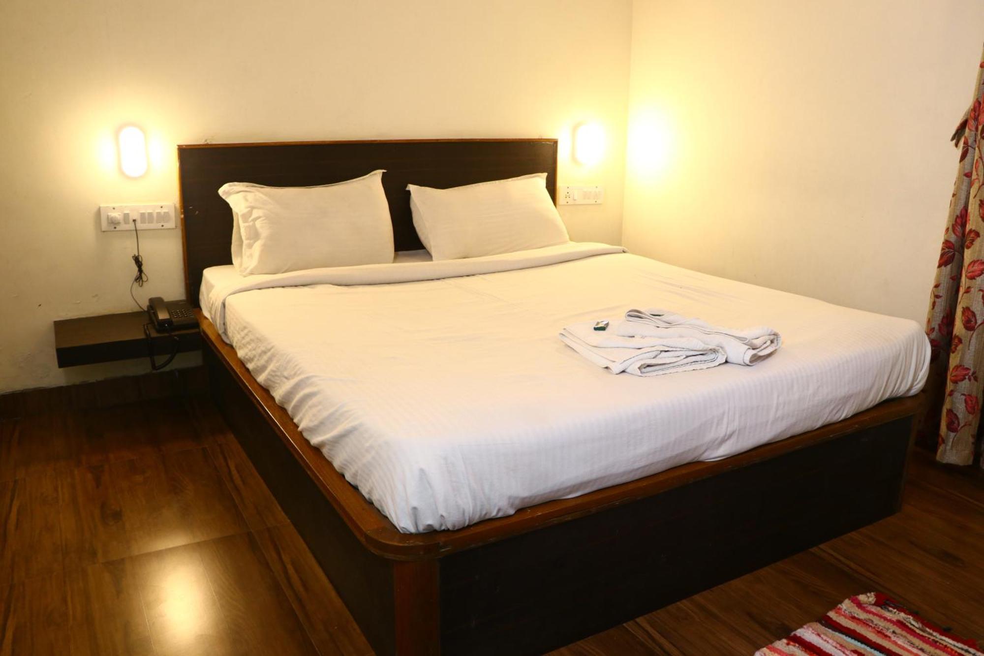 Neuaura Stays Mahabaleshwar Exterior photo